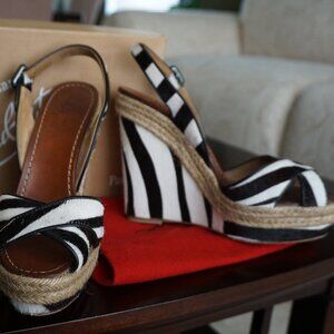 AUTHENTIC Christian Louboutin Tigresse 120 Pony Kamari